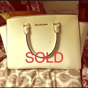 Michael Kors Bag like new white & gold